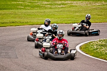 Karting Karts carrera circuito amigos