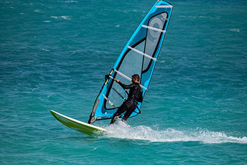 Windsurf viento deporte mar deporte chico olas