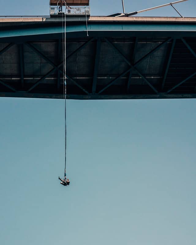 qué es bungee jumping